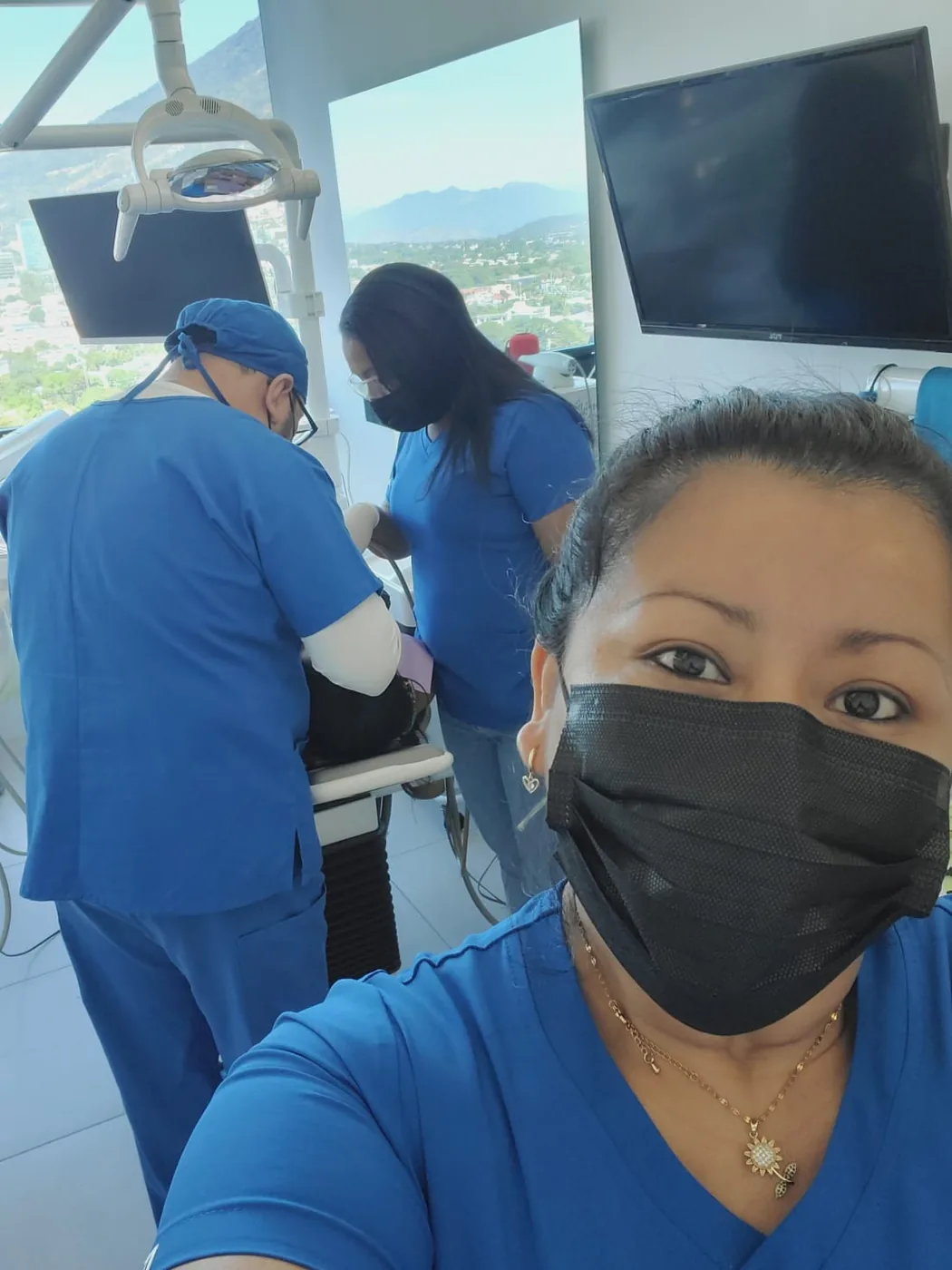 Equipo Dental Office en consultorio